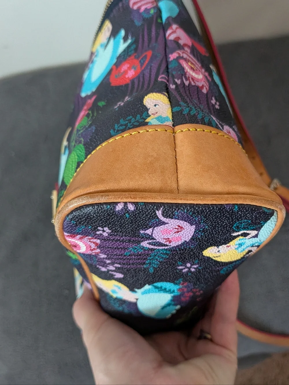 Dooney And Bourke Disney Alice In Wonderland Crossbody - Picture 7 of 10